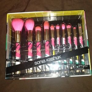 10 piece Sonia Kashuk Art of beauty 2015